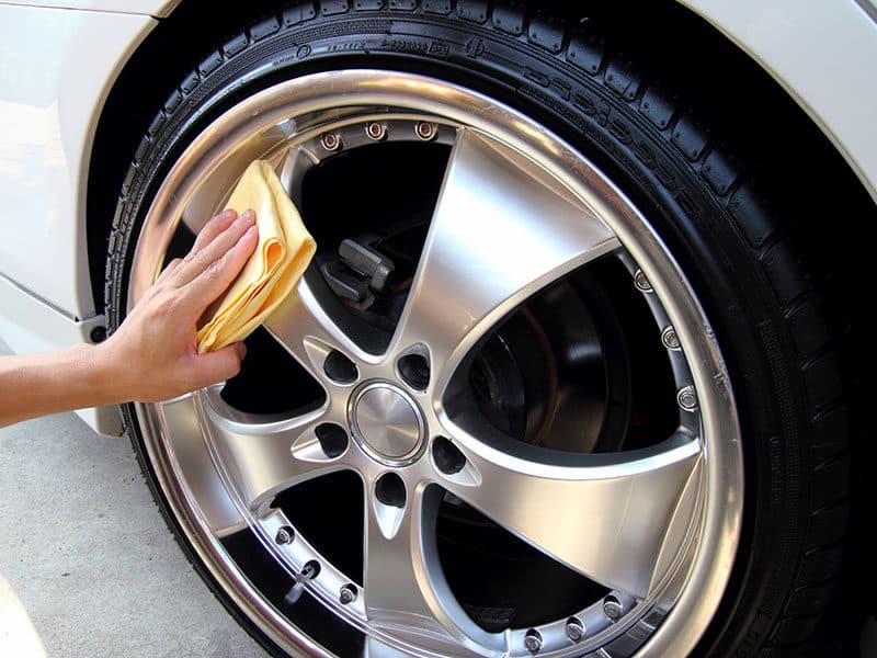 Sponge Cleaning Car