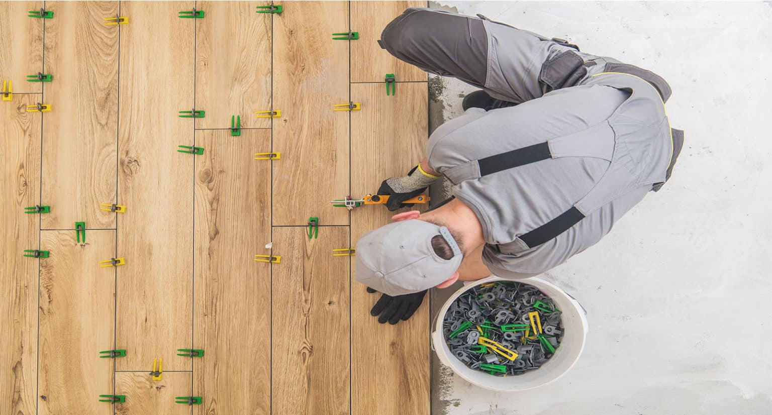 8 Hardwood Floor Alternatives That Look Like Real